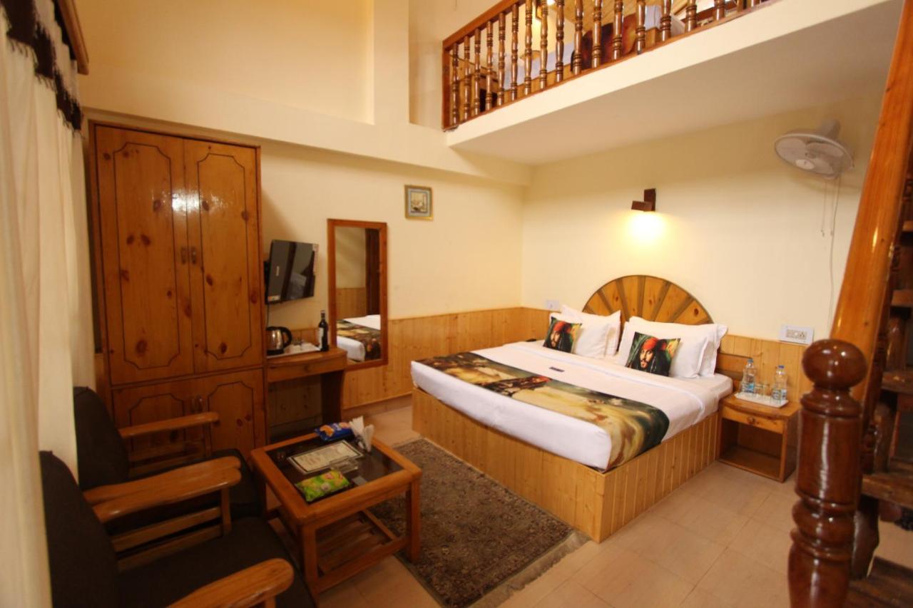 Hotel Purnima Riverside Касоль Екстер'єр фото