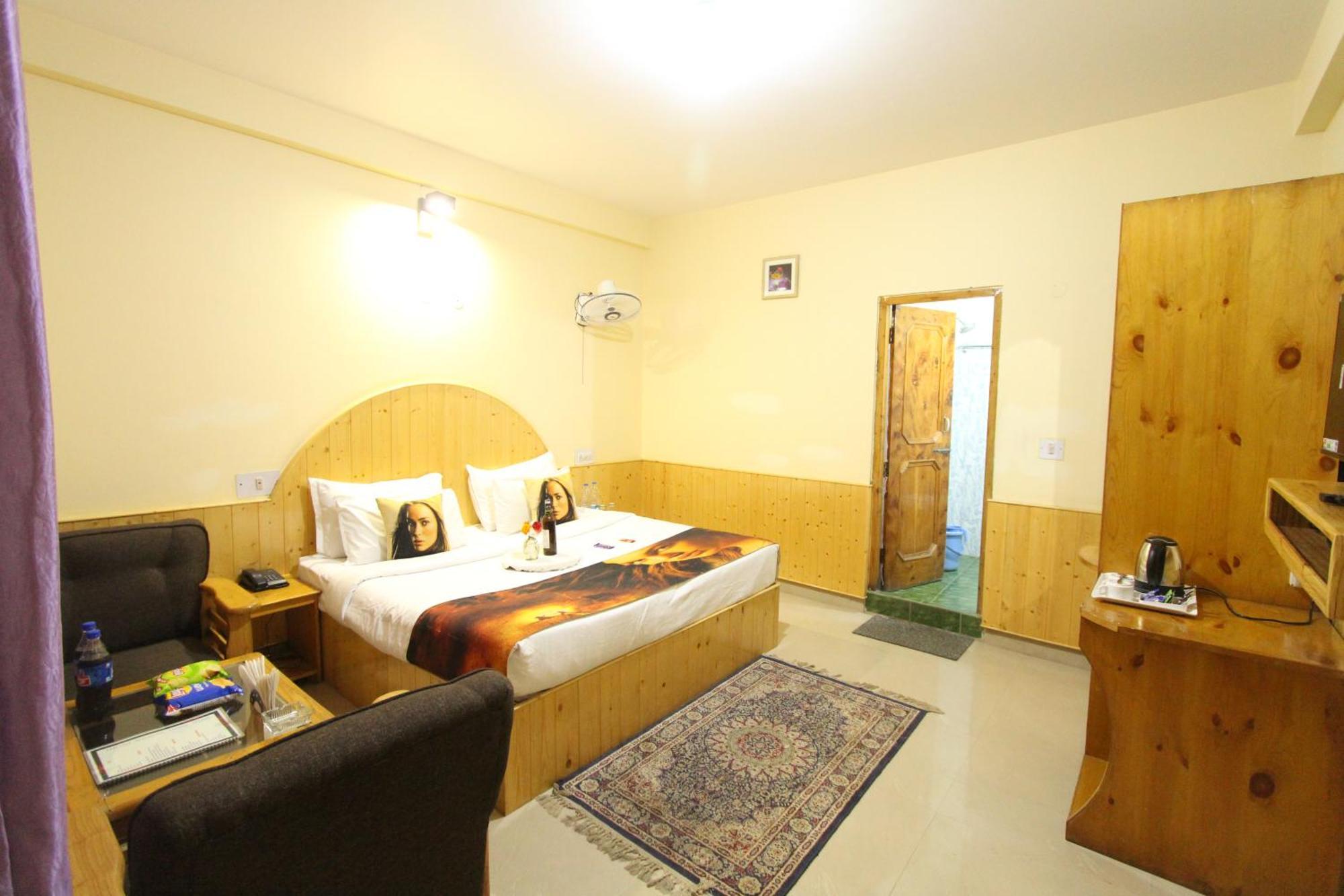 Hotel Purnima Riverside Касоль Екстер'єр фото