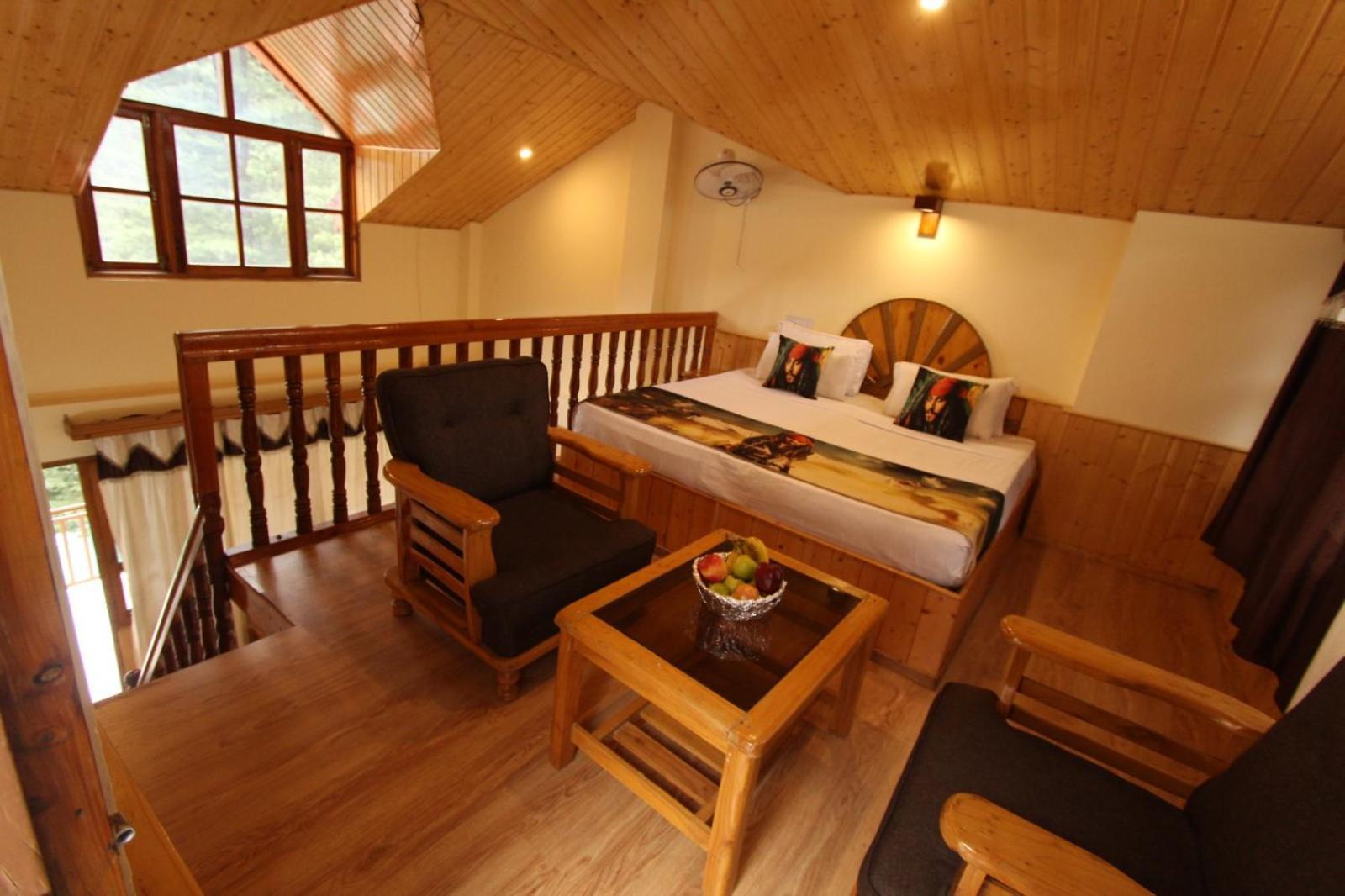 Hotel Purnima Riverside Касоль Екстер'єр фото